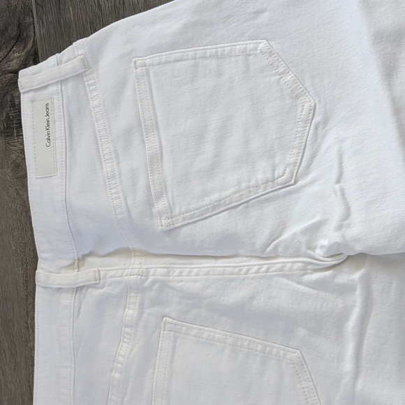 Calvin Klein City Short - Picture 7 of 9